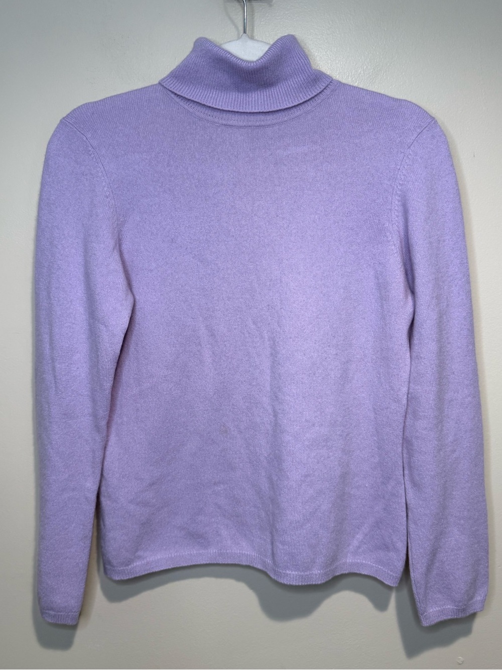 Charter Club 2-Ply 100% Cashmere turtlenck Sweater Lavender Women’s medium